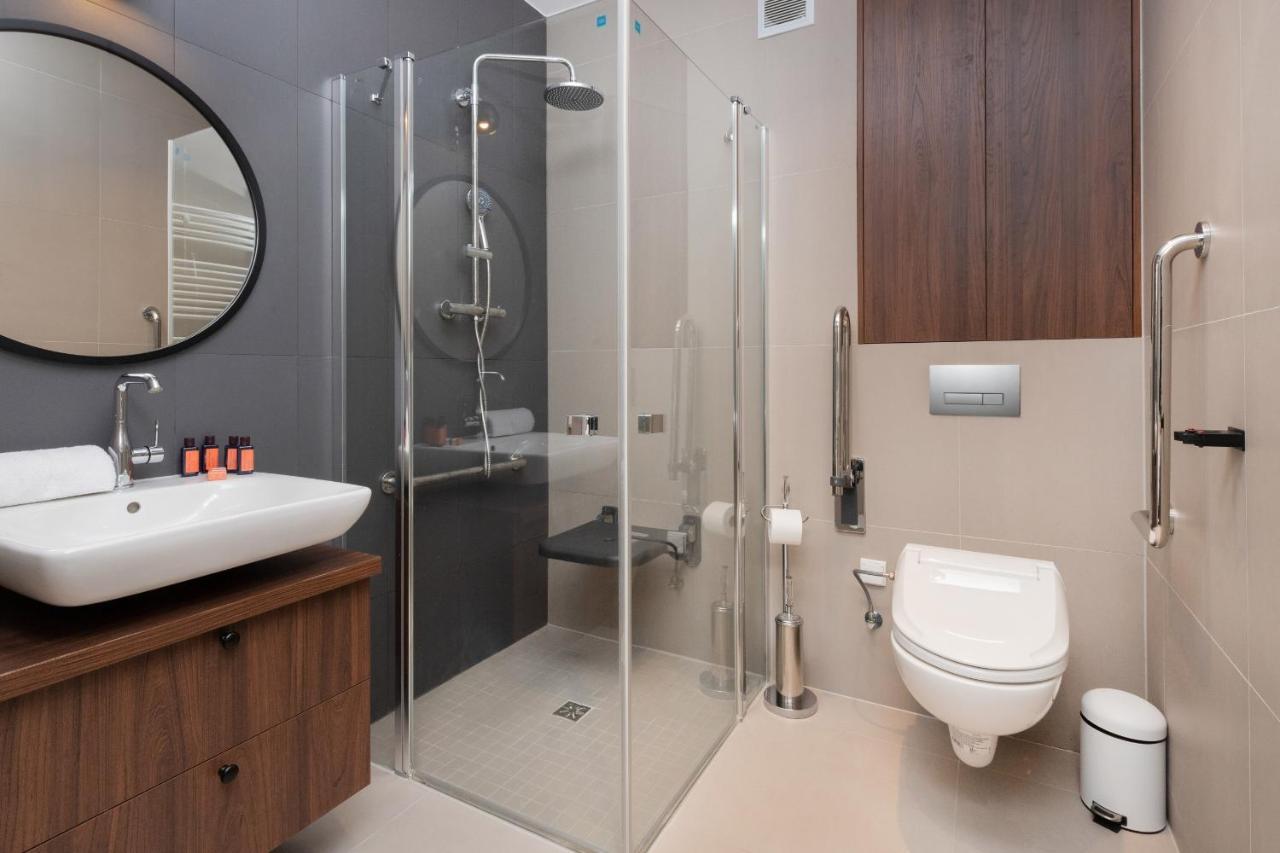 Superior Apartment With Balcony & Parking Gdansk By Noclegi Renters Prestige Eksteriør bilde